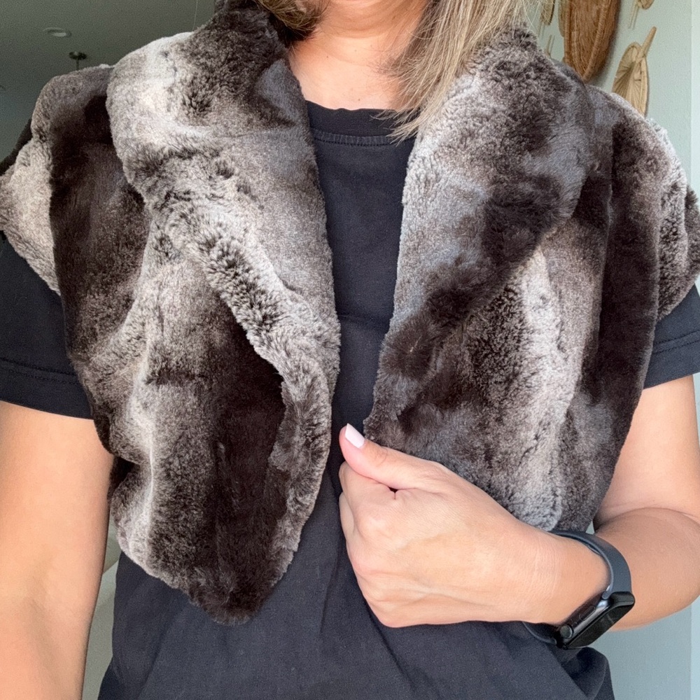 Mango Dark Brown Faux Fur Vest Size Small - Picture 3 of 8
